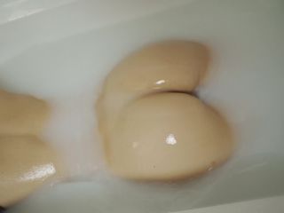 Sensual Teen Nygma playing nude in the bathtub-4