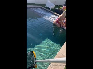 Scarlettkissesxo - Pool JOI 1920P - Blonde-0