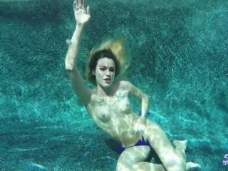 Sexunderwater.com- Roxxy Renay UW Model Training pt. 2-0