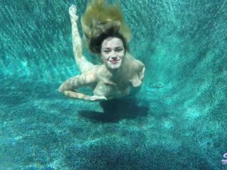 Sexunderwater.com- Roxxy Renay UW Model Training pt. 2-6