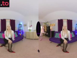 [GetFreeDays.com] The English Mansion - Princess Aurora - Roommate Girls Only - VR Porn Clip January 2023-3