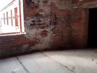 [Amateur] fucking guy's ass in an abandoned building (pegging)-1