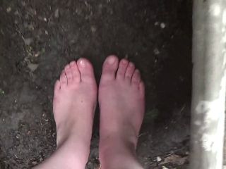 Dirty Feet In The Mud 720p-0