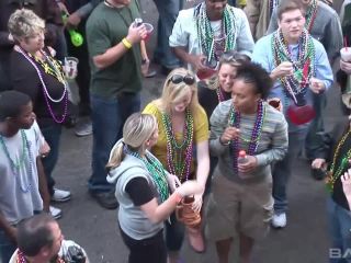 Mary Flashes Her Tits During Mardi Gras Festivities-0