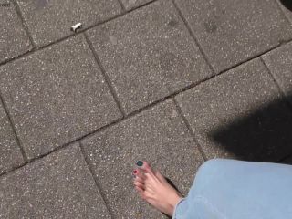 porn video 6 Soles – Karolinka – barefoot in the city - toes fetish - public sarah shevon femdom, trample fetish on feet porn -1