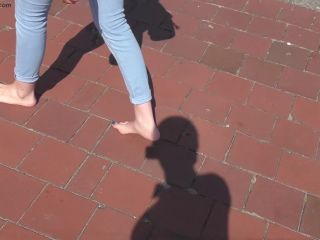 porn video 6 Soles – Karolinka – barefoot in the city - toes fetish - public sarah shevon femdom, trample fetish on feet porn -5