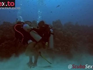[GetFreeDays.com] SCUBA Sex Quickie while on a deep dive exploring a coral reef Sex Film May 2023-7