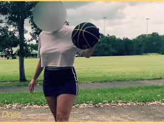 WifeyDoesMILF plays basketball BRALESS in public ｜ Underboob on show-3