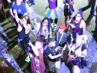 Mardi Gras 2017 From Our Bourbon Street Apartment Girls Flashing For  Beads-8