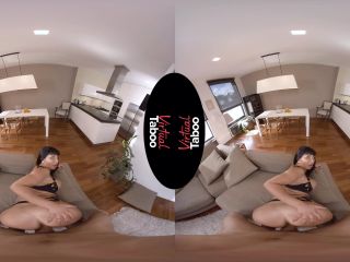Son's Treat Is Very Sweet Starring: Valentina Ricci (Oculus 4k)-8