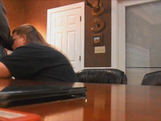 Fat employee gives blowjob to boss in office-5