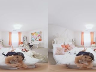 Asian Virgin – Cindy Starfall (GearVR)(Virtual Reality)-9