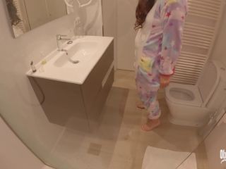 Step Brother Gets Blowjob From Stepsister Shower 1080p-1