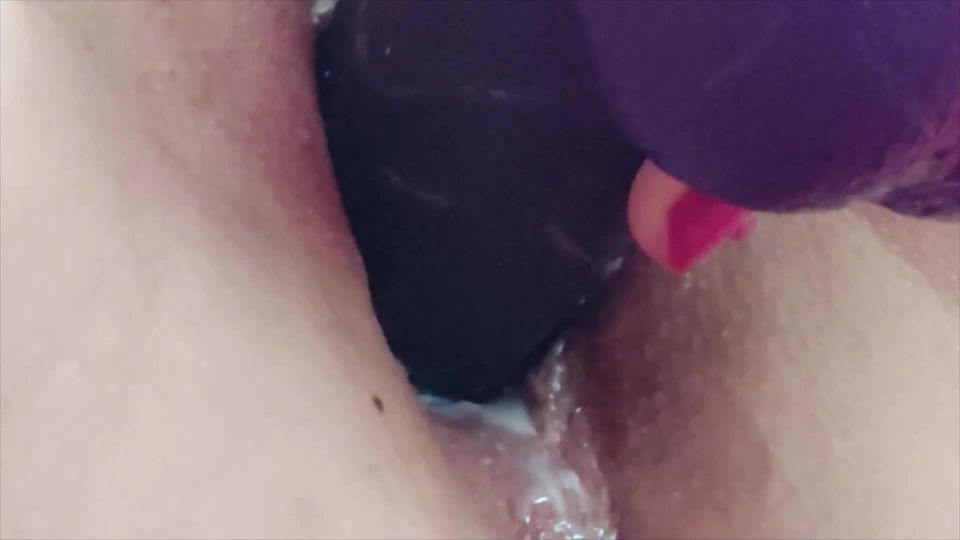 M@nyV1ds - Winonna 8 - MILF Pussy Close-up pumped