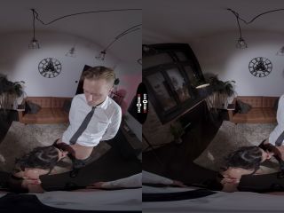 Dolly Diore - Who Is The Boss Here? - DarkRoomVR (UltraHD 4K 2024) New Porn-2
