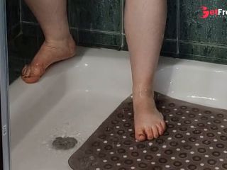 [GetFreeDays.com] love my wet FEET in the shower Adult Stream July 2023-5