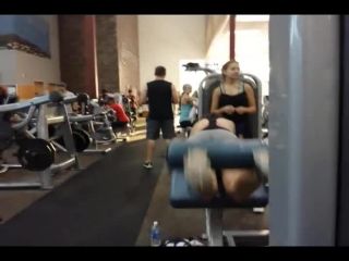 Gym girls spied during their workout-9