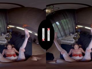 Catherine A XXX Parody – Angel Emily (Oculus Go 4K)(Virtual Reality)-7