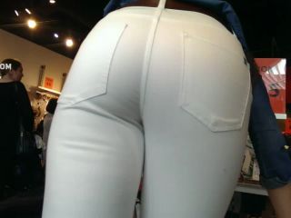 Store worker in tight white pants-5