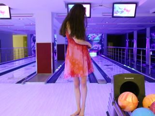 Stunning18 e079 Bowling 1080 (mp4)-1