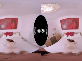 Hotel Gym Hook Up - [Virtual Reality]-4