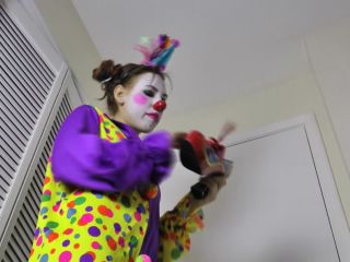 Kitzi Klown - Unaware giantess-9