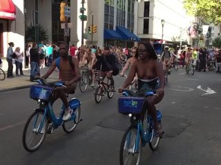 Philadelphia_Naked_Bike_Ride_2017_PART_2_OF_4-4