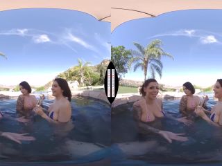 Ivy LeBelle, Karma Rx, Valentina Nappi / Gear VR [15.10.2019] [Gear VR] [1440p / VR], milf porn sex big tits on reality -8