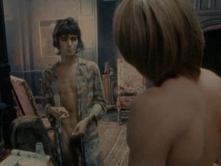 Monet Mazur, Tuva Novotny, etc - Stoned (2005) HD 1080p - (Celebrity porn)-5