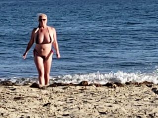 M@nyV1ds - Cameron Skye - Milf w Huge Tits Flashing Pussy on Beach-9