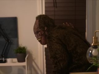 GIbbyTheClown - The Legend Of Big Foot : No Whore Makes It Out - Halloween-4