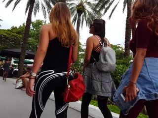 Candid vor hot ass in striped leggings incredible-5
