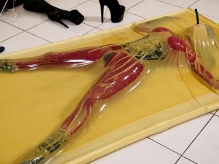 Online tube Corona Doll – Latex Vacuum Bed Bondage-5