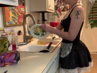 Maid Doing Dishes Webcam-0
