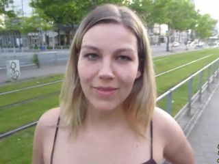 DaddysLuder - Titten und Fotzen-Flashing in Frankfurt-3