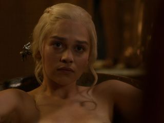 Emilia Clarke – Game of Thrones s03e08 (2013) HD 1080p!!!-5