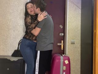 [Amateur] Sex on a suitcase with a sexy stepmom who returned from vacation in tight jeans-0