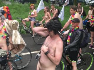 World_Naked_Bike_Ride_2016_-_Brighton_2_-0