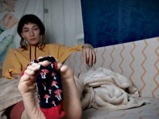 NINA MAKES YOU SNIFF HER SMELLY DIRTY SOCKS-6