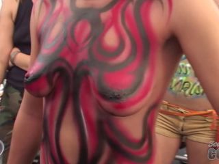 Real Girls Getting Body Painted in  Public-7