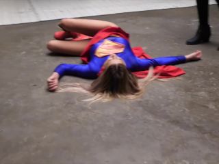 Supergirl gets her ass kicked by hot lesbians Video Sex D...-4
