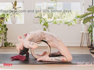 [GetFreeDays.com] Flexible Kasara Wood Teaches Naked Yoga While You Jerk Off JOI Sex Leak July 2023-7