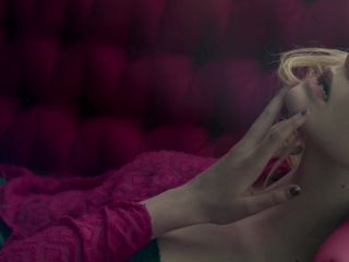 Cody Renee Cameron, Jena Malone – The Neon Demon (2016) UHD 4K!!!-5