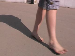 Bare Feet In The City Video – Iren 2007-06-19 on feet porn my slave femdom-3