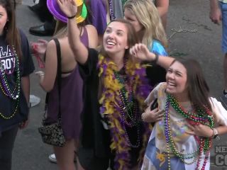 Mardi Gras 2017 From Our Bourbon Street Apartment Girls Flashing For Beads public Chelsea aka Janelle-2