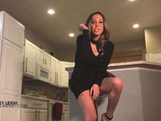 online clip 43 Lindsey Leigh - To All of My New Yorkers, granny fetish on femdom porn -3