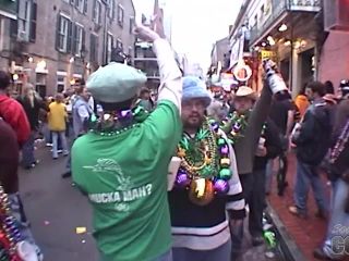 Southbeachcoeds.com- Some Girls Flashing In This Mardi Gras New Orleans Home Video-4