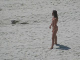 Nudist girl sucks at  frisbee-2