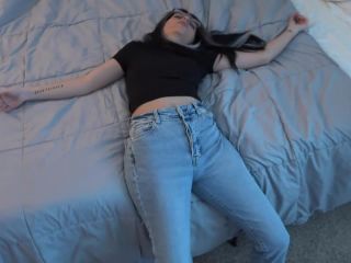 free adult clip 12 fetish fantasy studio Girls Getting Sleepy – Olivia Tranquilized, olivia on femdom porn-3