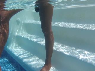 Underwater in Pantyhose Pantyhose!-5